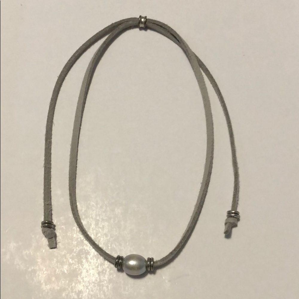 Grey Suede Pull To Tighten Choker With Pearl Bead